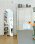 Set Espejo Arco 55 x 161 cms + Base Mármol Marea