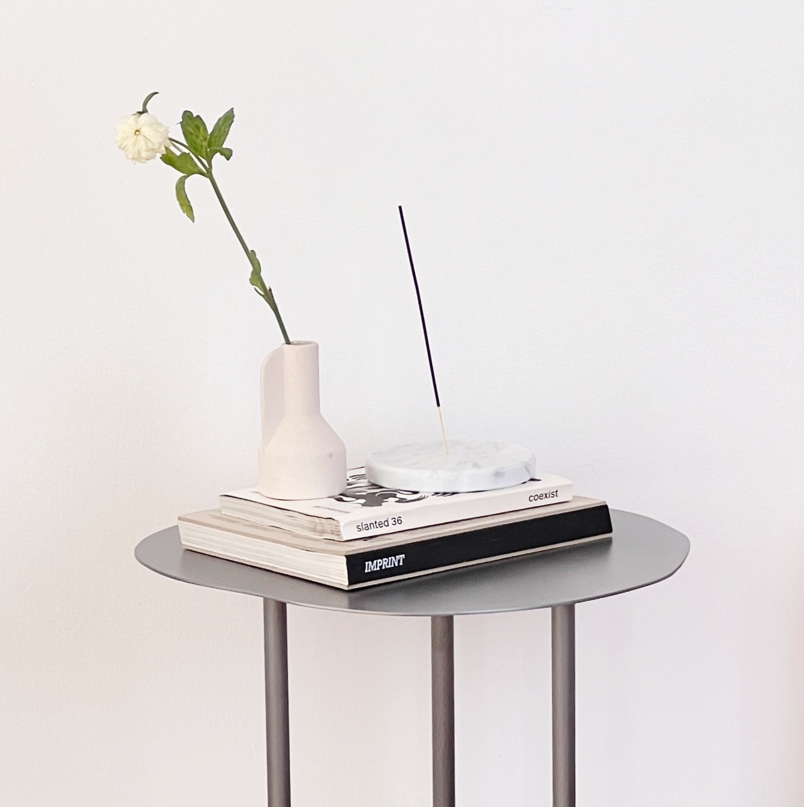 Mesa Auxiliar Ñ Plata Pre Order