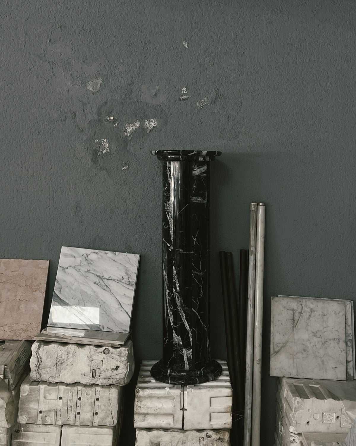 Columna Beatrice - Pilar Mármol Marquina